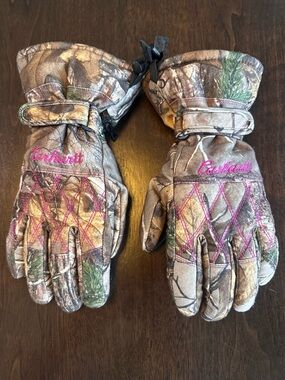 Carhartt Women's Camo Mossy Oak Winter Gloves with Pink Stitching M like new